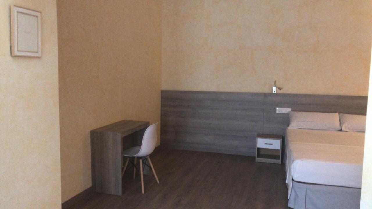 Hospedium Aloque Boutique Plaza Apartment Valdepenas Exterior photo