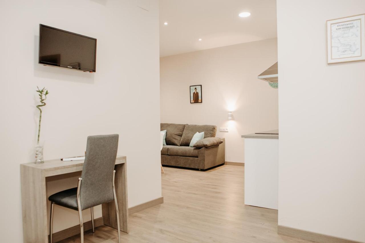 Hospedium Aloque Boutique Plaza Apartment Valdepenas Exterior photo